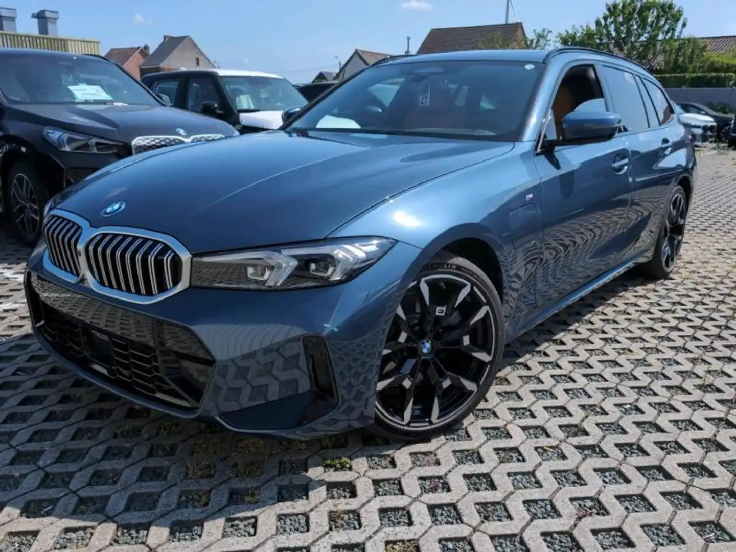 BMW 330 FACELIFT 2 - M SPORT - PANODA Azul - 2