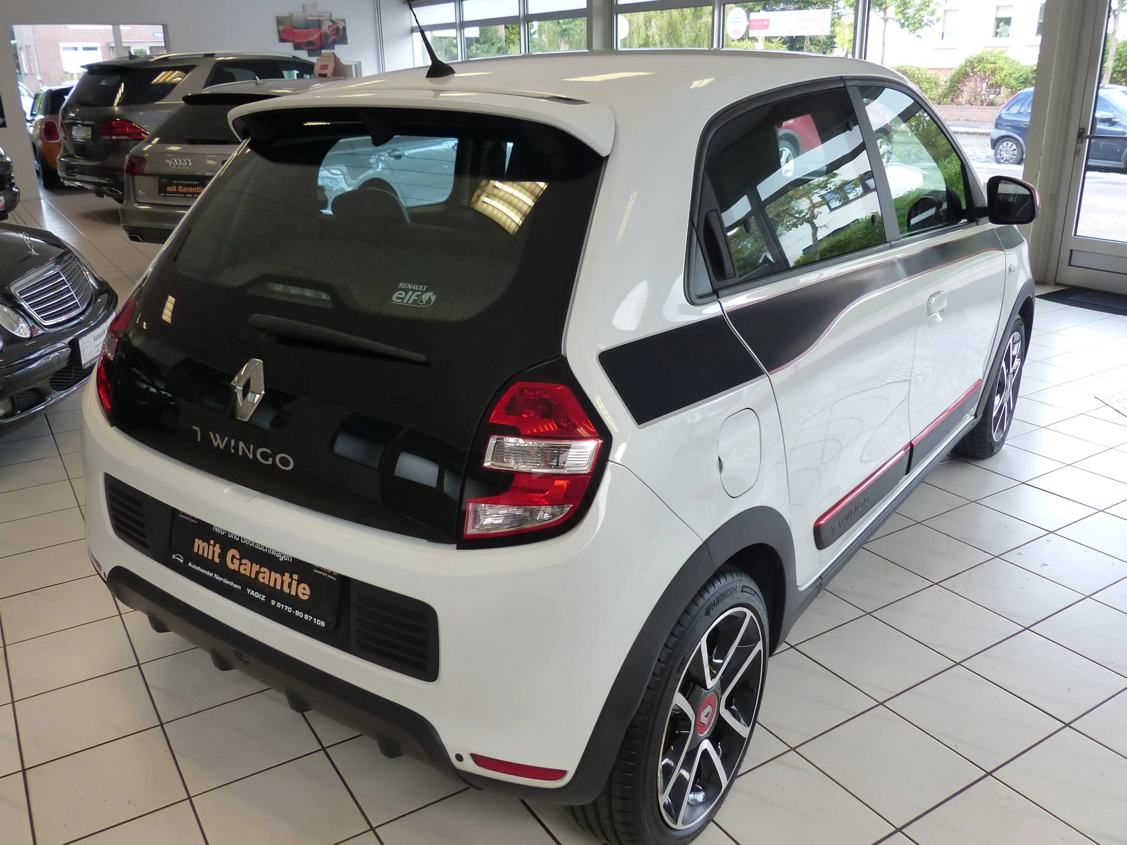 Renault Twingo 0.9 Energy Luxe*SERVO*KLIMA*5 TRG*TÜV NEU* — photo 6