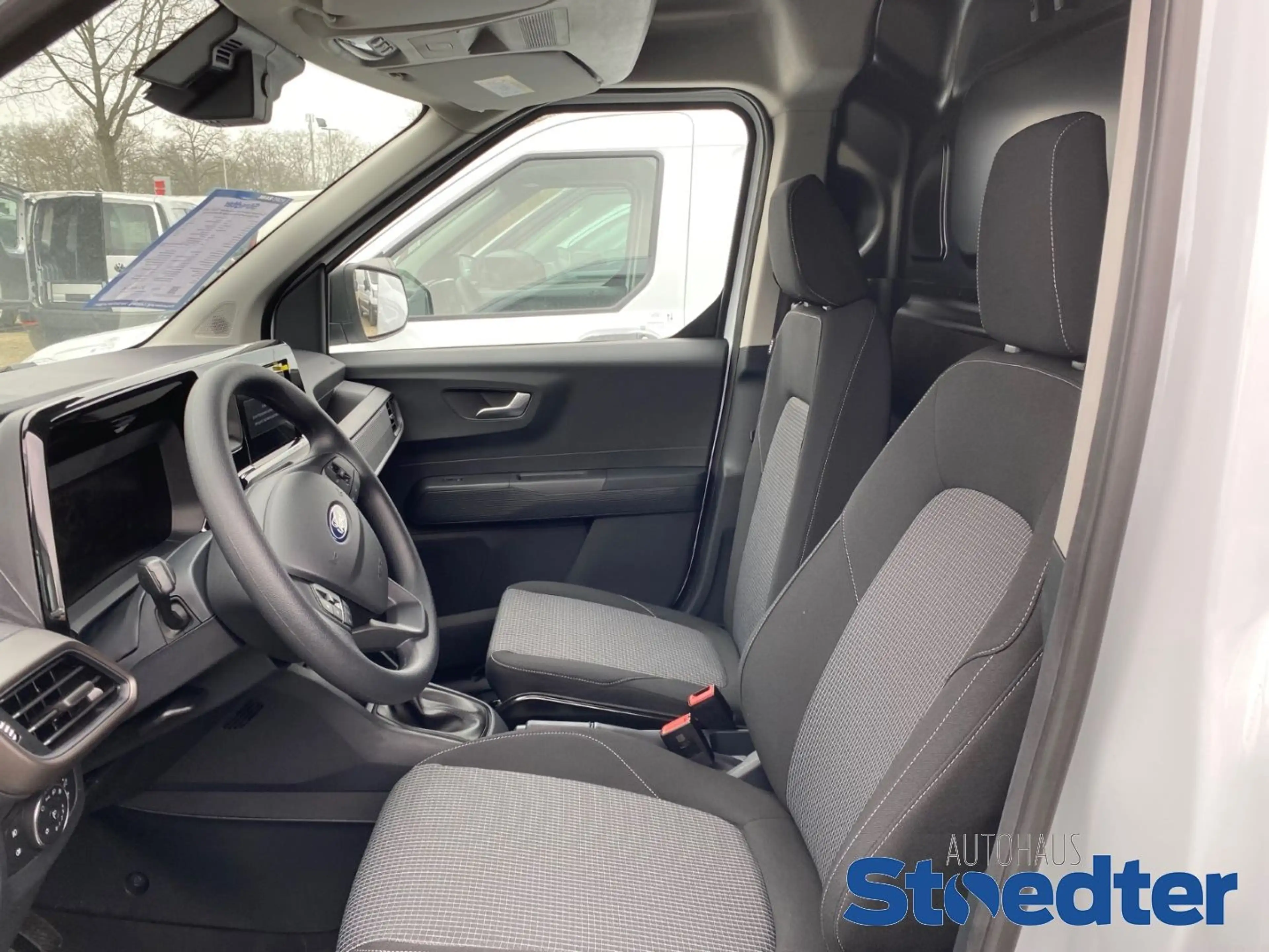Ford Transit Courier Trend 1.0 EcoBoost TREND 100PS A — photo 8