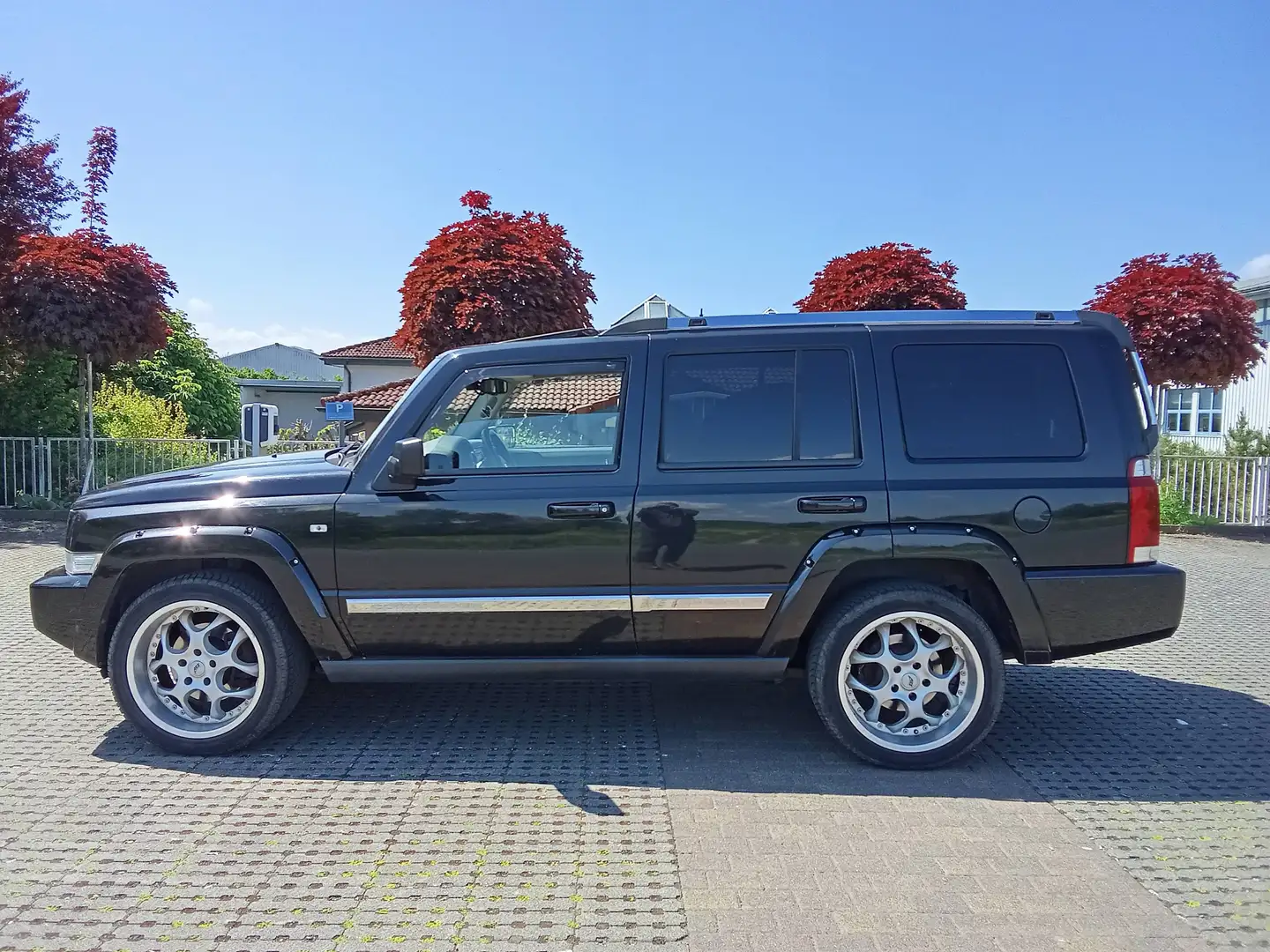 Jeep Commander Commander 3.0 CRD DPF Automatik Limited. VollVoll Schwarz - 2