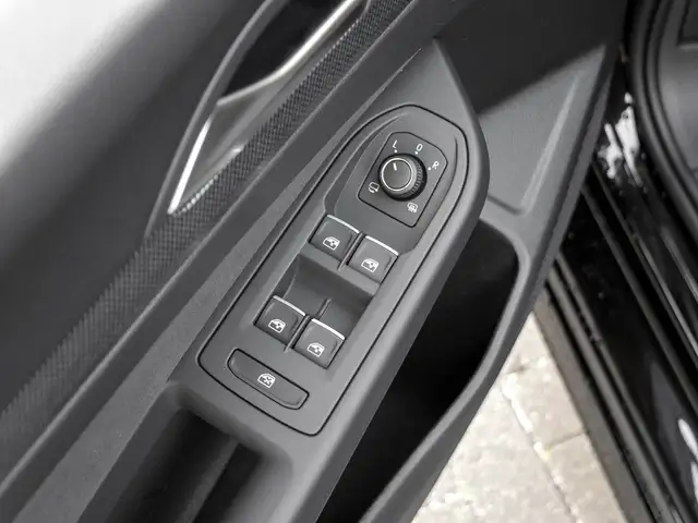 Volkswagen Golf view 13