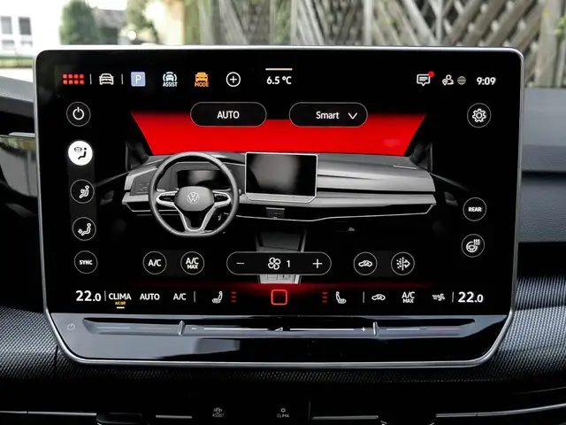 Volkswagen Golf view 12