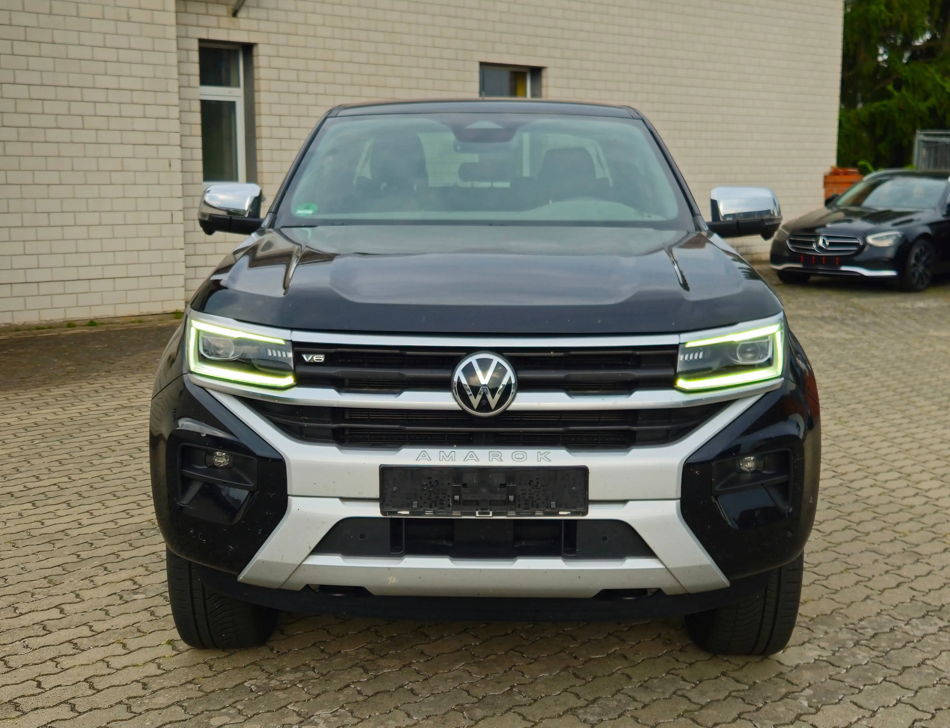 Volkswagen Amarok 3.0 TDI 177 kW Aventura Doppelkabine 4Motion — photo 3