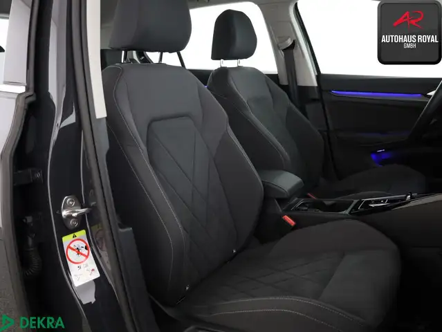 Volkswagen Golf view 11