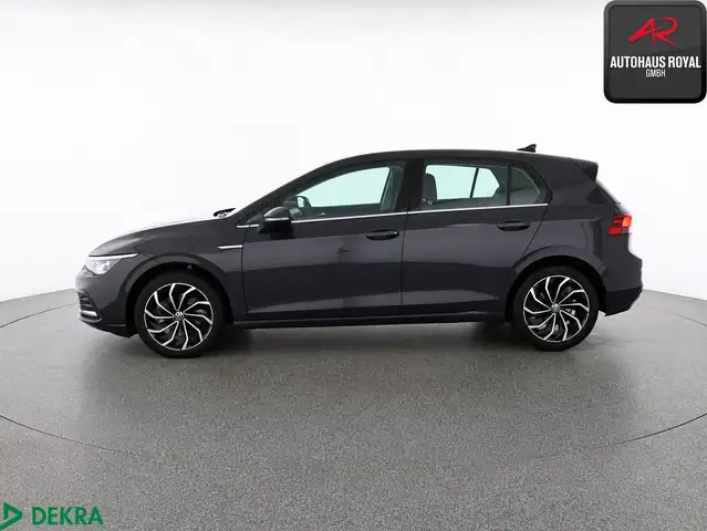 Volkswagen Golf view 2