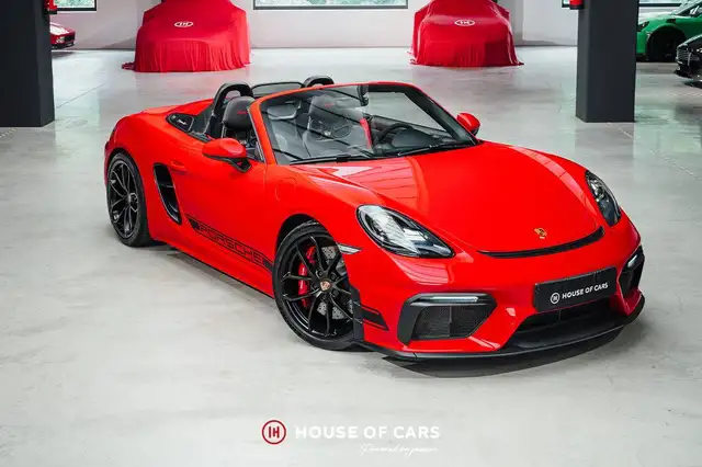 Porsche 718 view 4