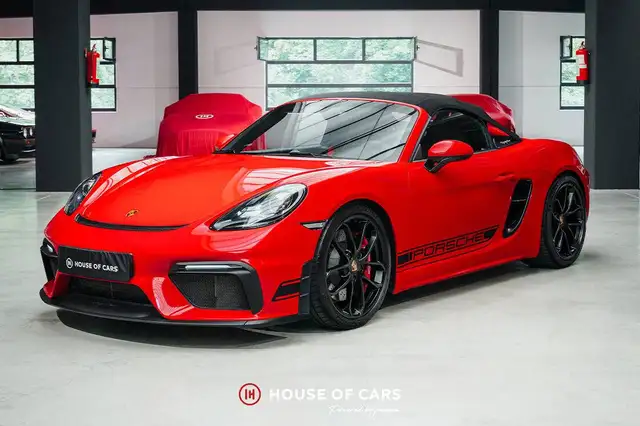 Porsche 718 view 2