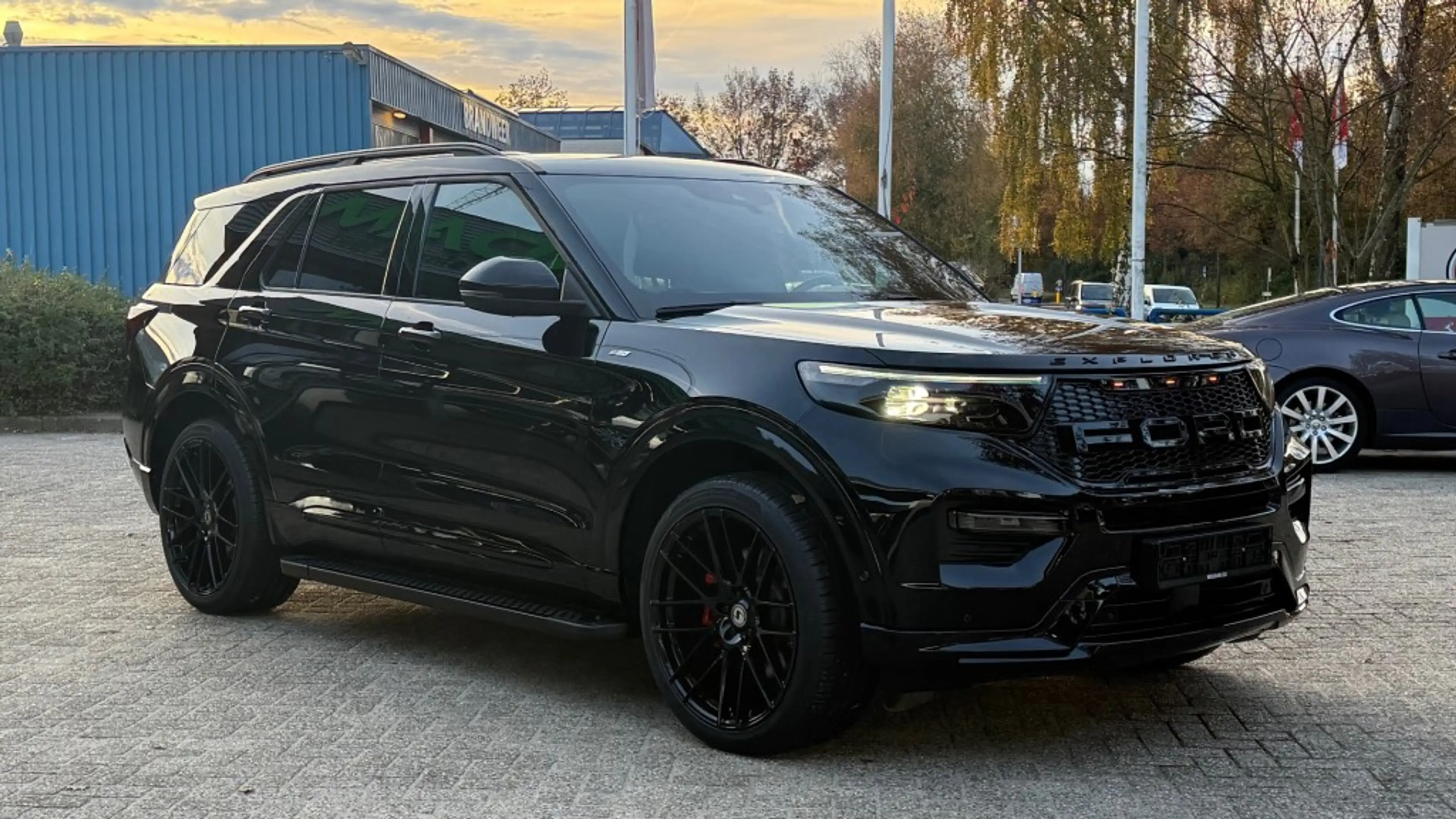 Ford Explorer 3.0 V6 EB PHEV ST-LINE / FULL BLACK EDITION / 20in — photo 30
