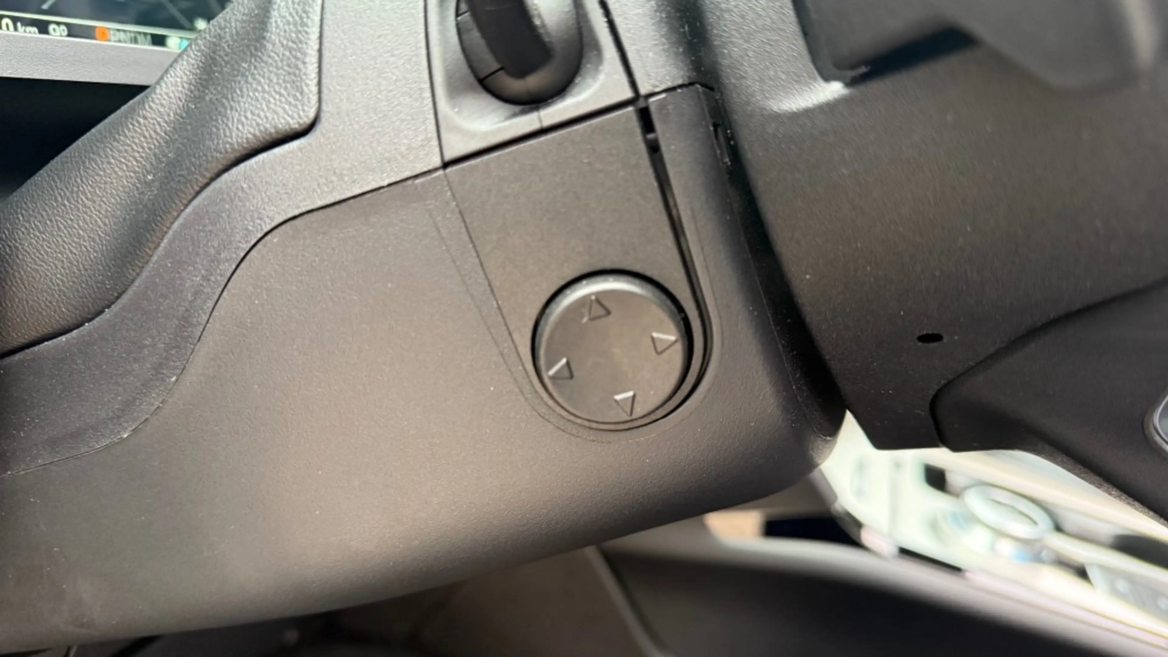 Ford Explorer 3.0 V6 EB PHEV ST-LINE / FULL BLACK EDITION / 20in — photo 12
