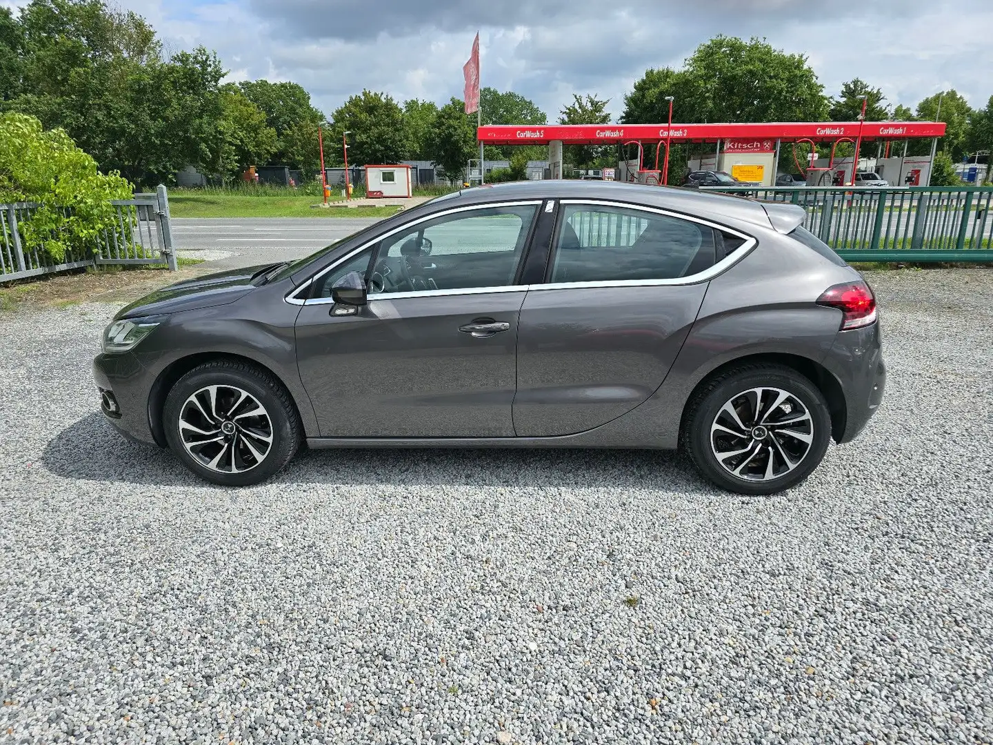 DS Automobiles DS 4 DS 4 Basis TÜV NEU Grau - 2