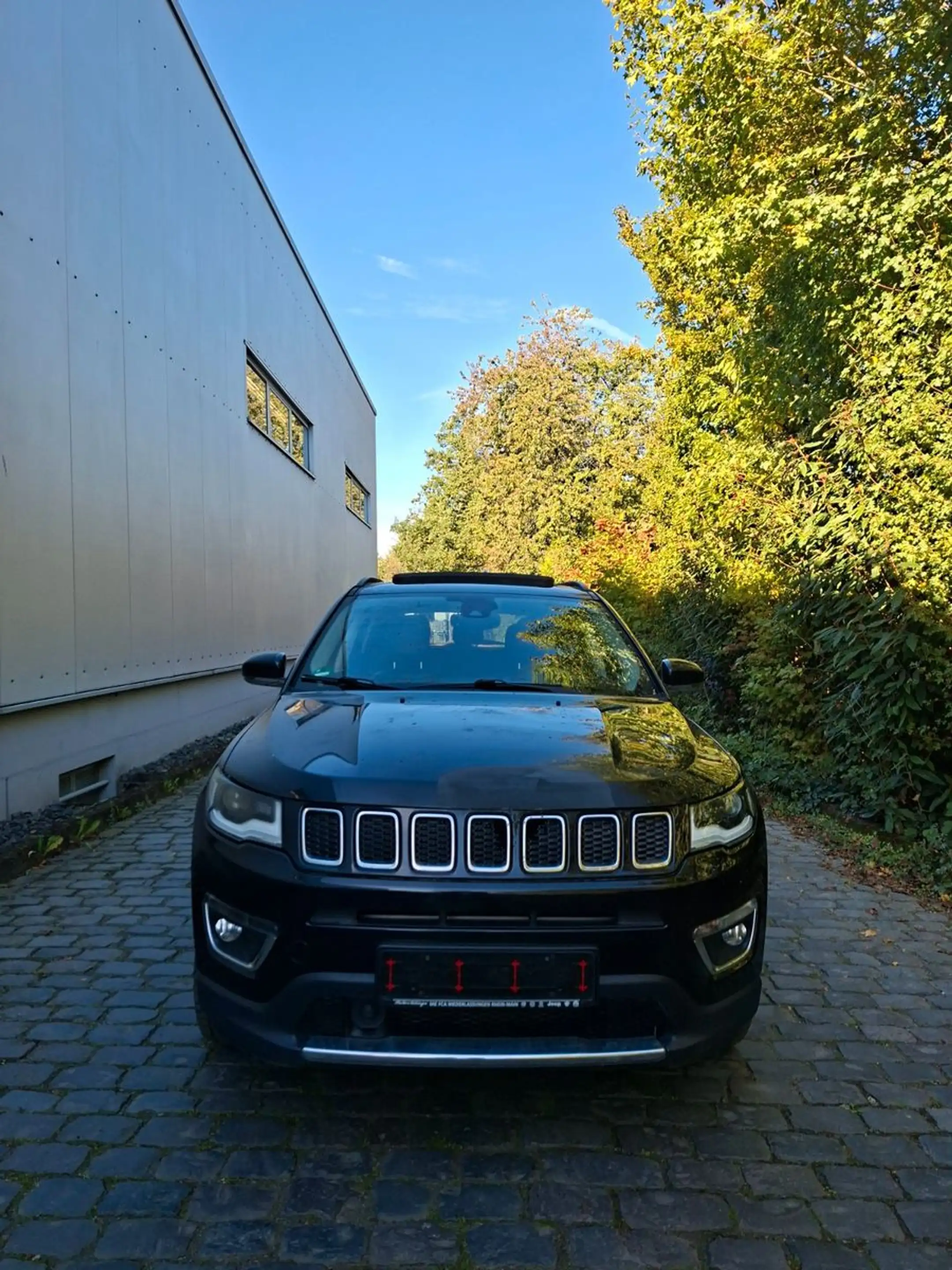 Jeep Compass Limited 4WD — photo 2