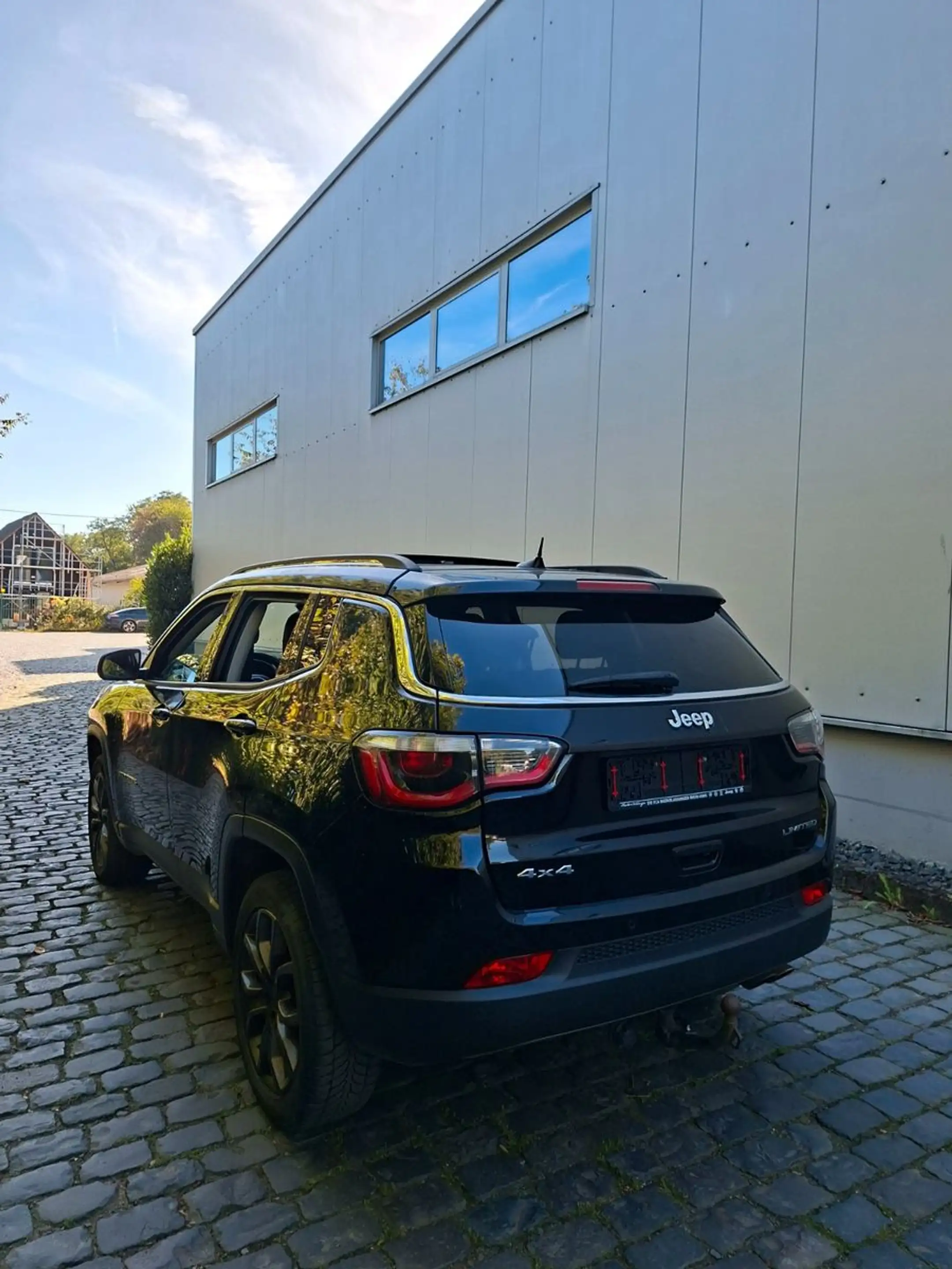 Jeep Compass Limited 4WD — photo 4