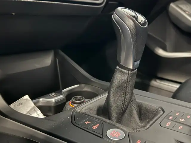 BMW 1 Series view 13