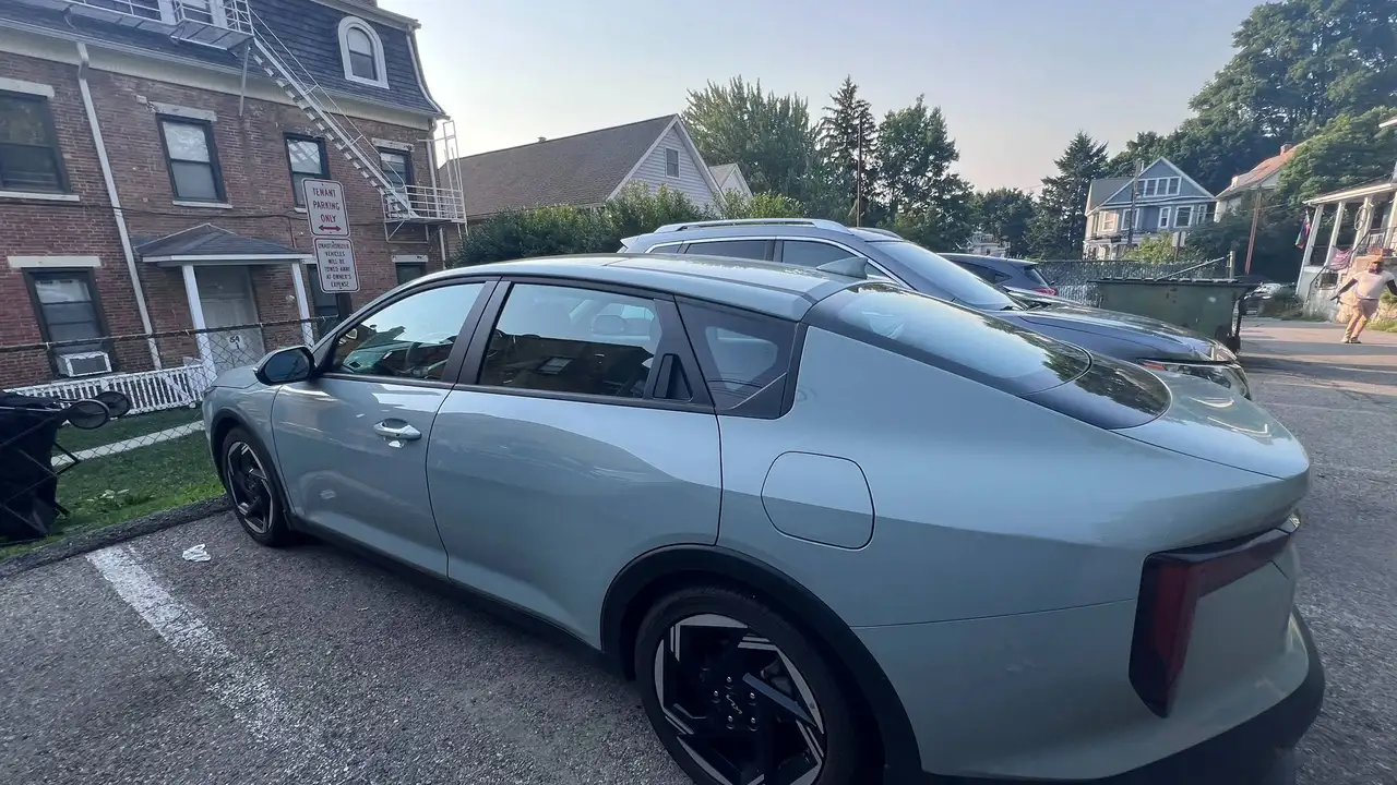 2025 Kia K4