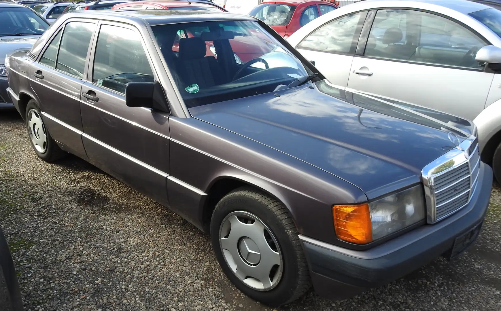 Mercedes-Benz 190 D Bronce - 2
