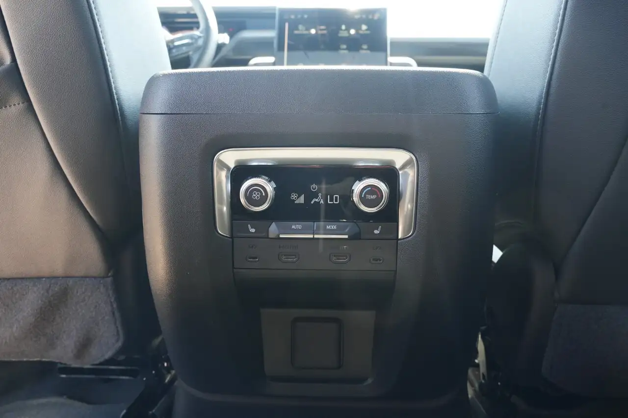 GMC Yukon photo GMC Yukon