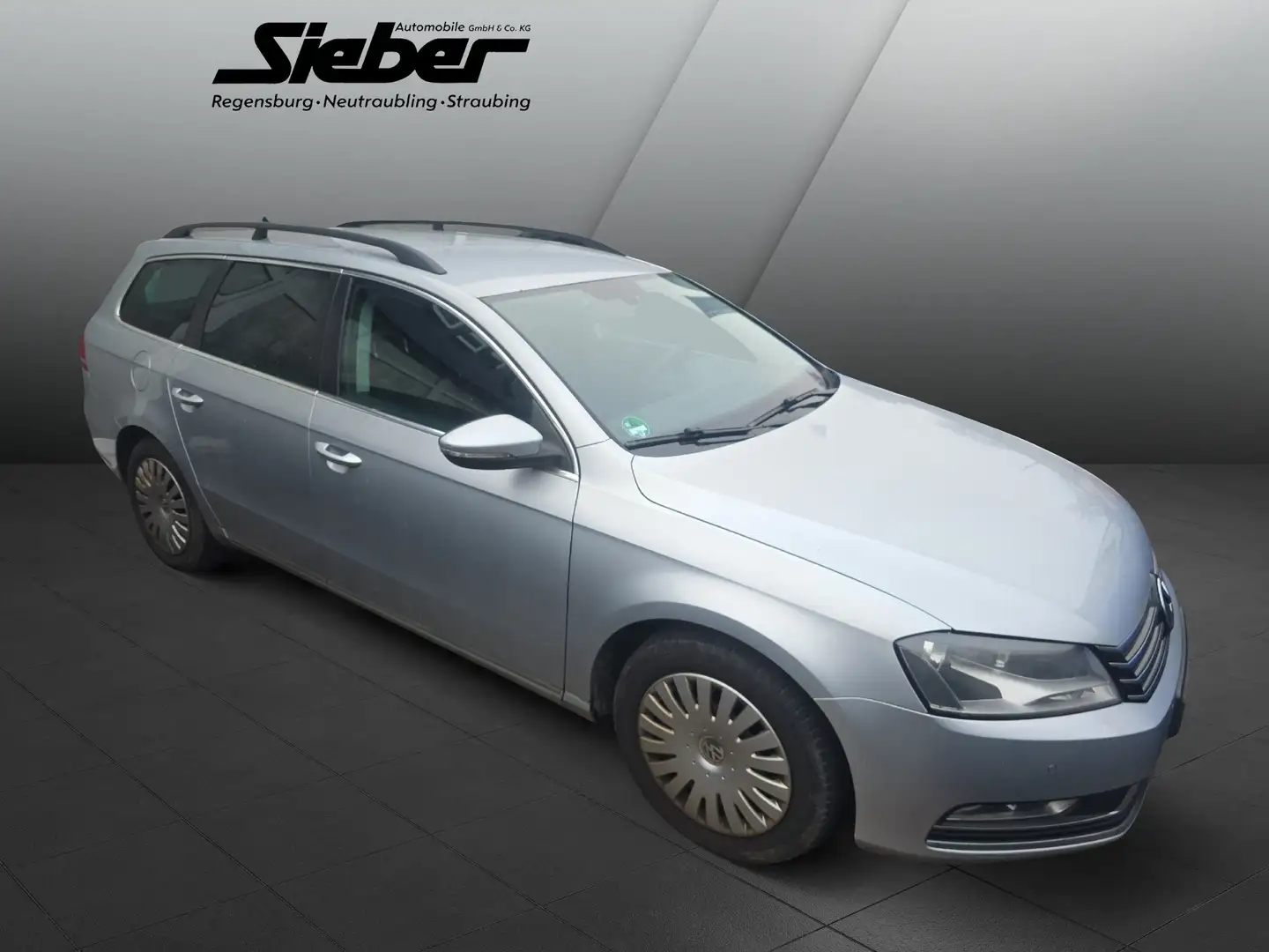 Volkswagen Passat Variant BlueMotion 2.0 TDI BMT Comfortline Silber - 2