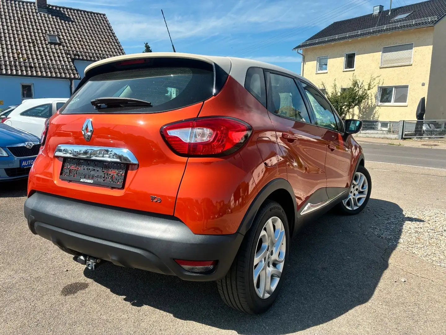 Renault Captur 1.2 TCe Luxe Automatic ! AHK! Finanz./Gar Pomarańczowy - 2