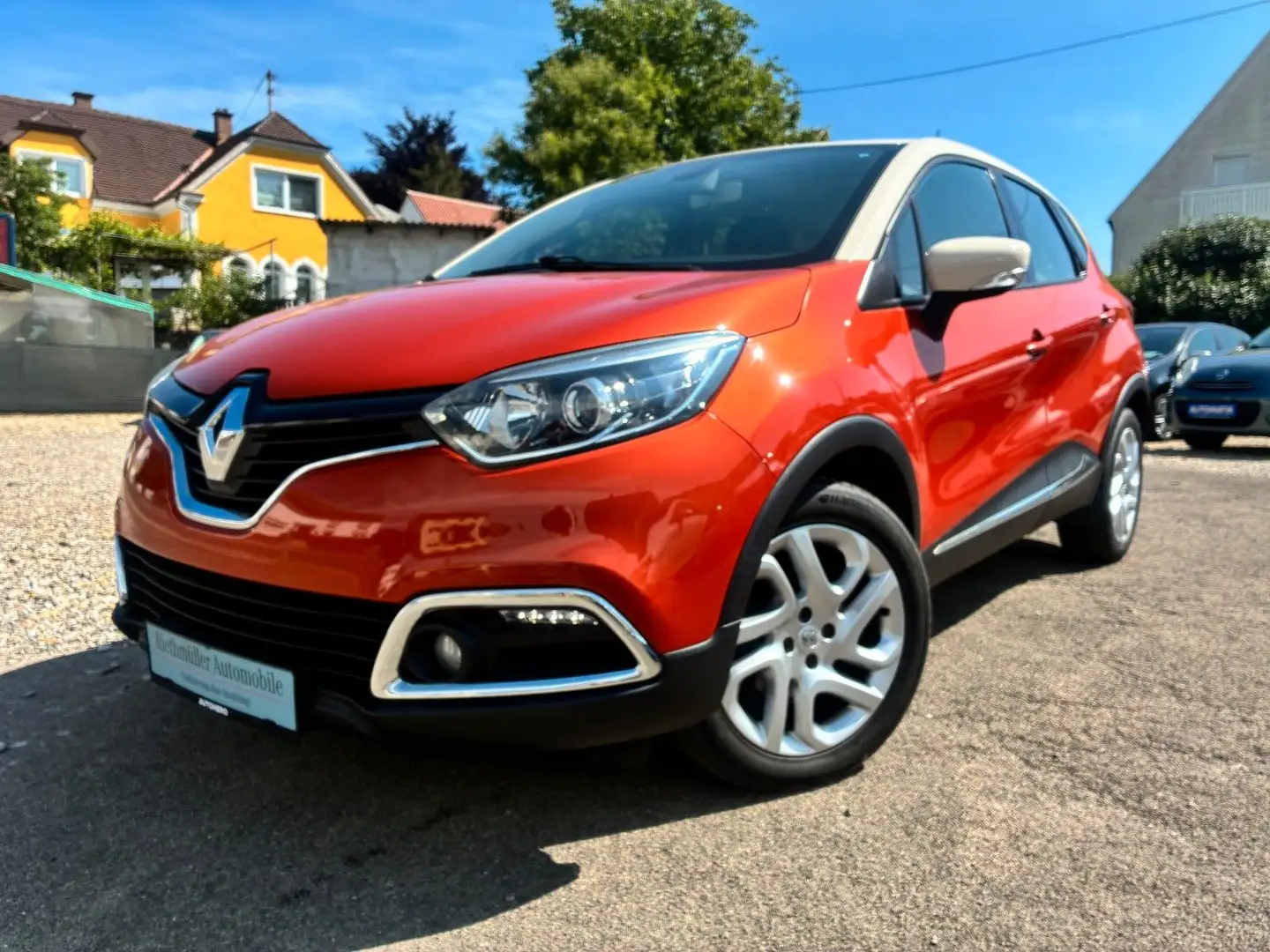 Renault Captur 1.2 TCe Luxe Automatic ! AHK! Finanz./Gar Pomarańczowy - 1