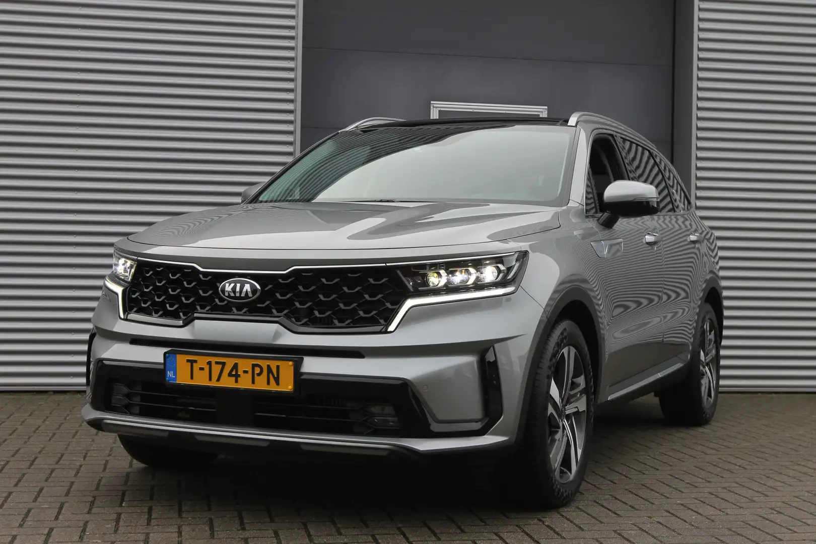 Kia Sorento 1.6 T-GDI Plug-in Hybrid 4WD DynamicPlusLine I AUT Gris - 2