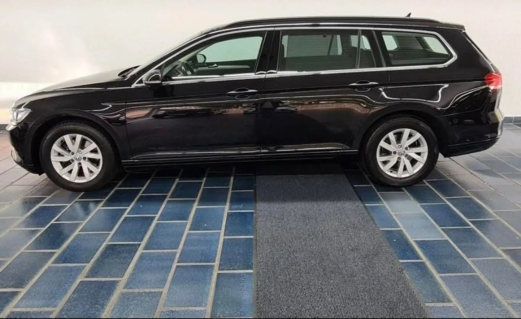 Volkswagen Passat Variant 2.0 TDI DSG (BlueMotion Technology) Highline - 2