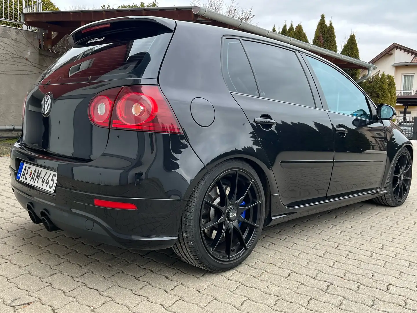 Volkswagen Golf R32 Schwarz - 2