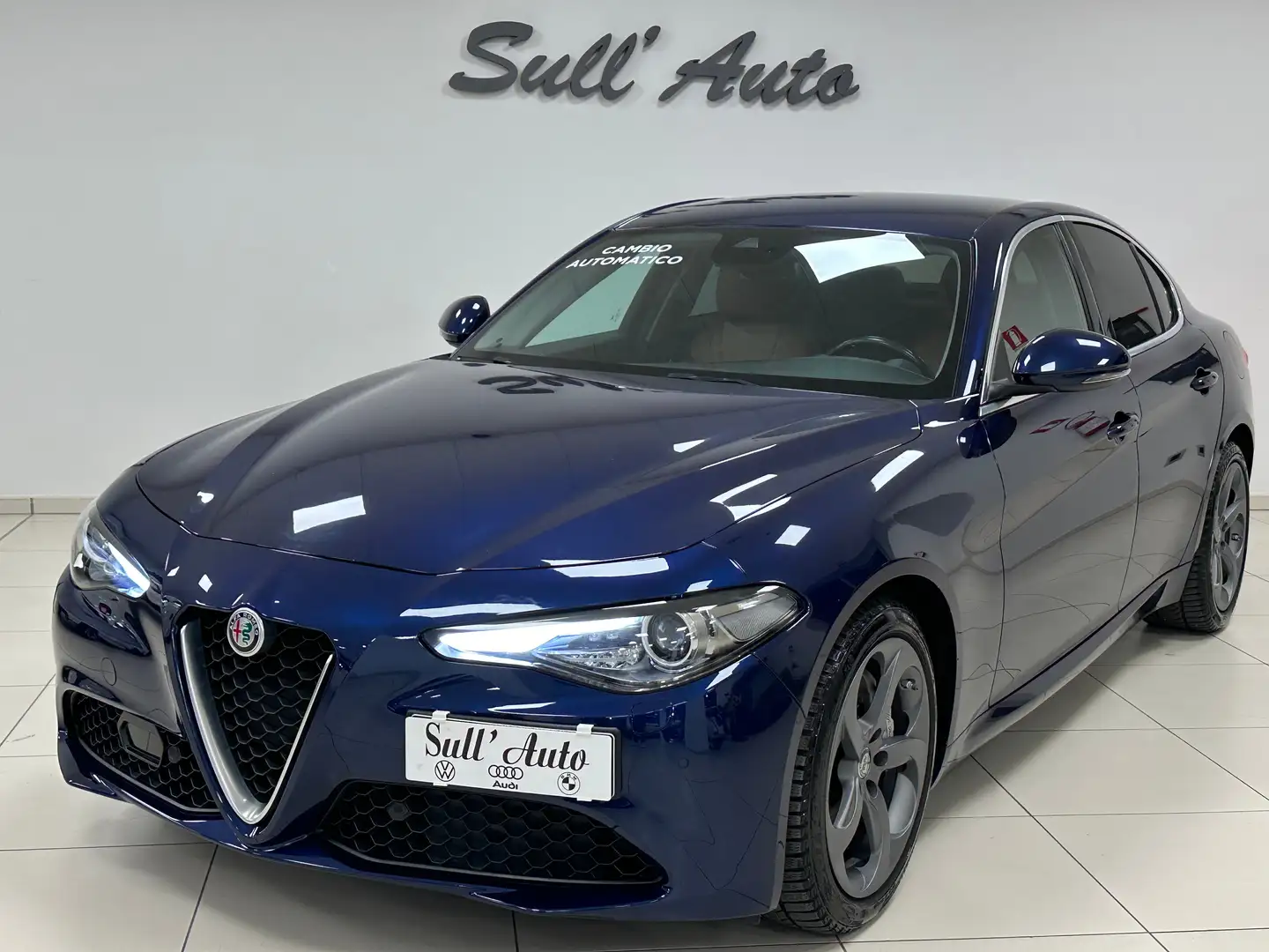 Alfa Romeo Giulia Giulia 2.0 t Executive 200cv auto Blu/Azzurro - 1