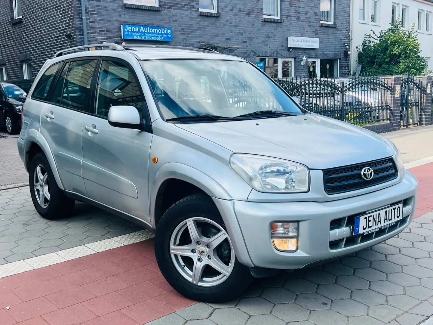 Toyota RAV 4 2.0-VVT-i 4x4 Special Automatik Leder 2.Ha Argento - 1