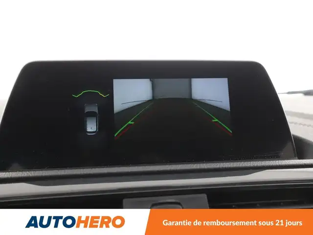 BMW 1 Series view 24