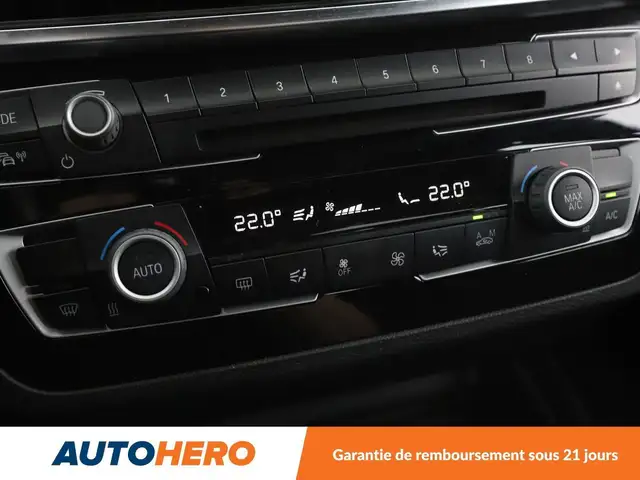 BMW 1 Series view 25