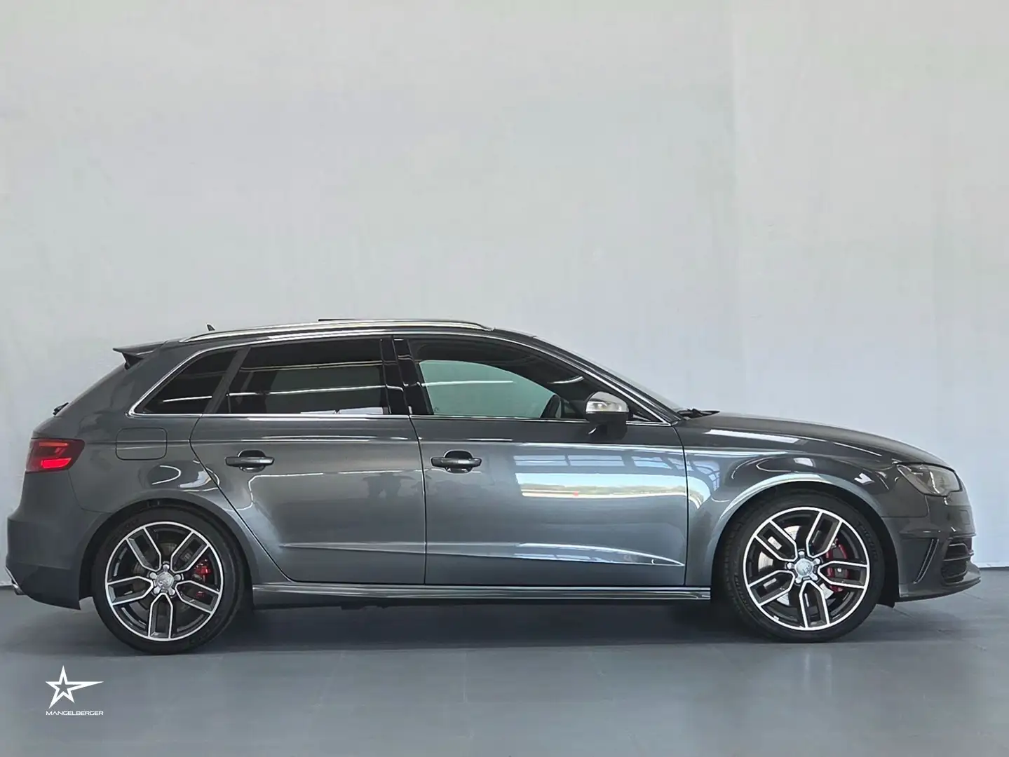 Audi S3 SB 2,0 TFSI quattro S-tronic Grau - 2