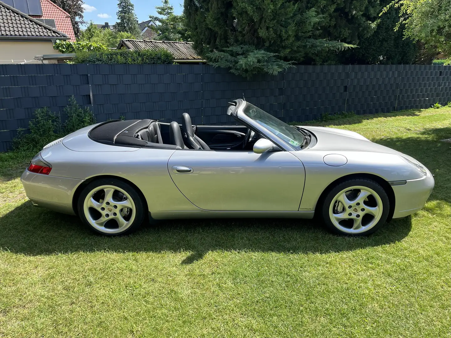 Porsche 996 911 Carrera 4 Cabrio - 1