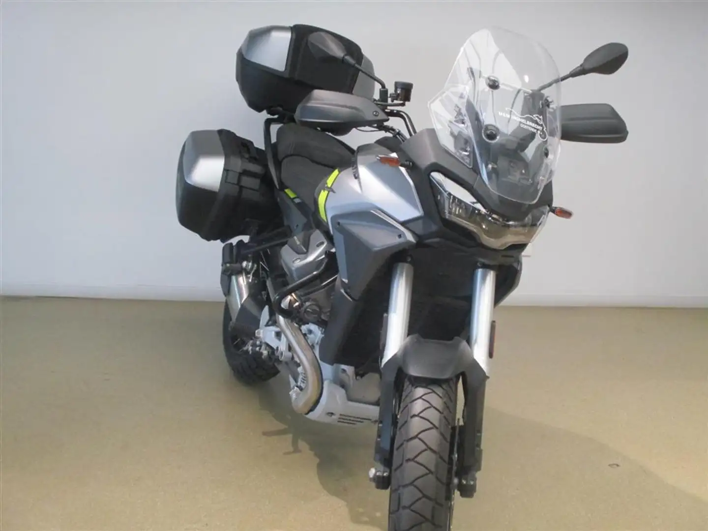 Moto Guzzi Stelvio - Veel accessoires - BTW voertuig Срібний - 1