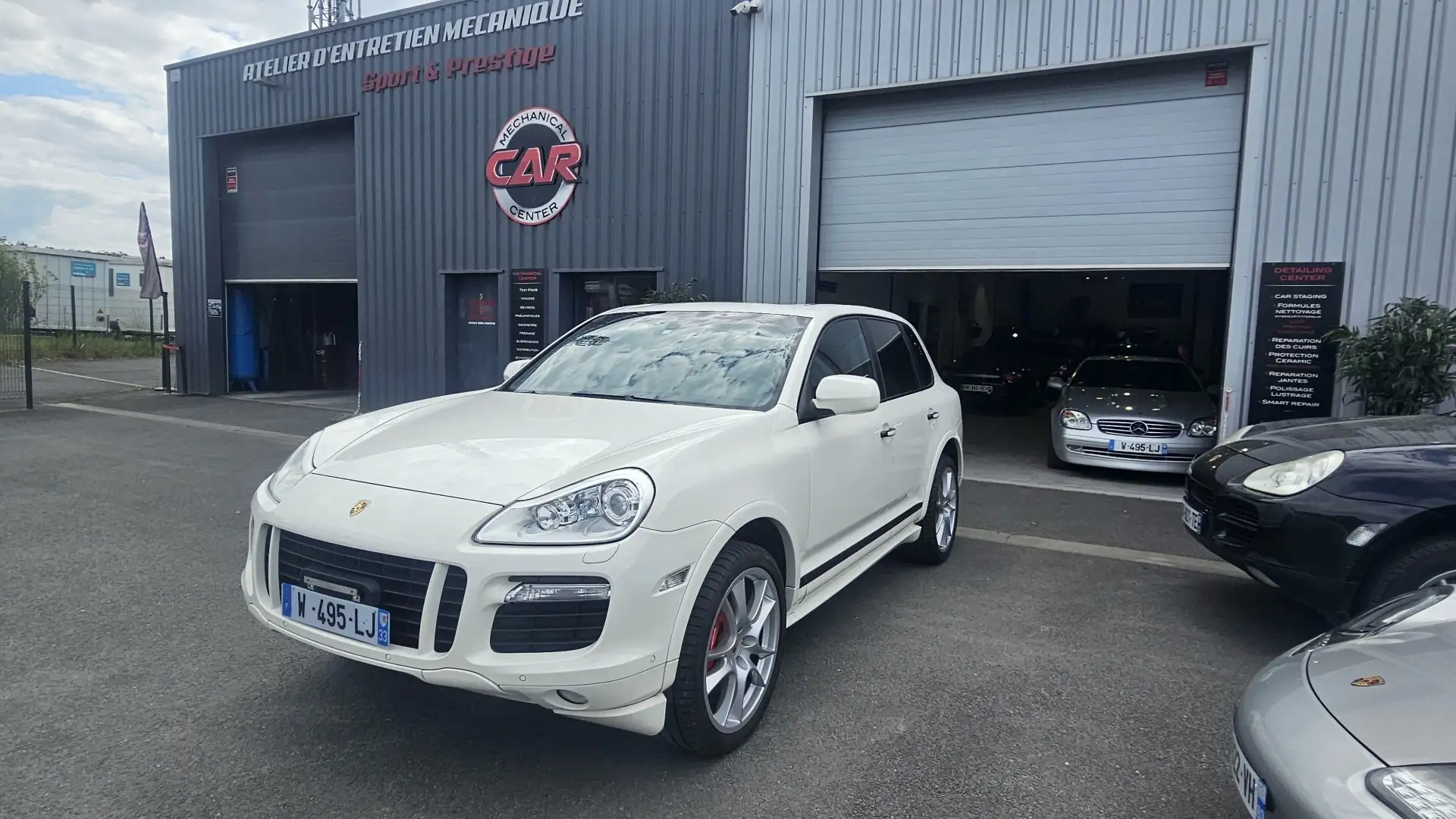 Porsche Cayenne 4.8 V8 GTS Tiptronic S A - 1