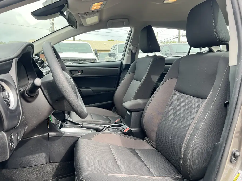 2019 Toyota Corolla Sedan LE | Rear Cam | Heated Seats | Keyless Entry — photo 8