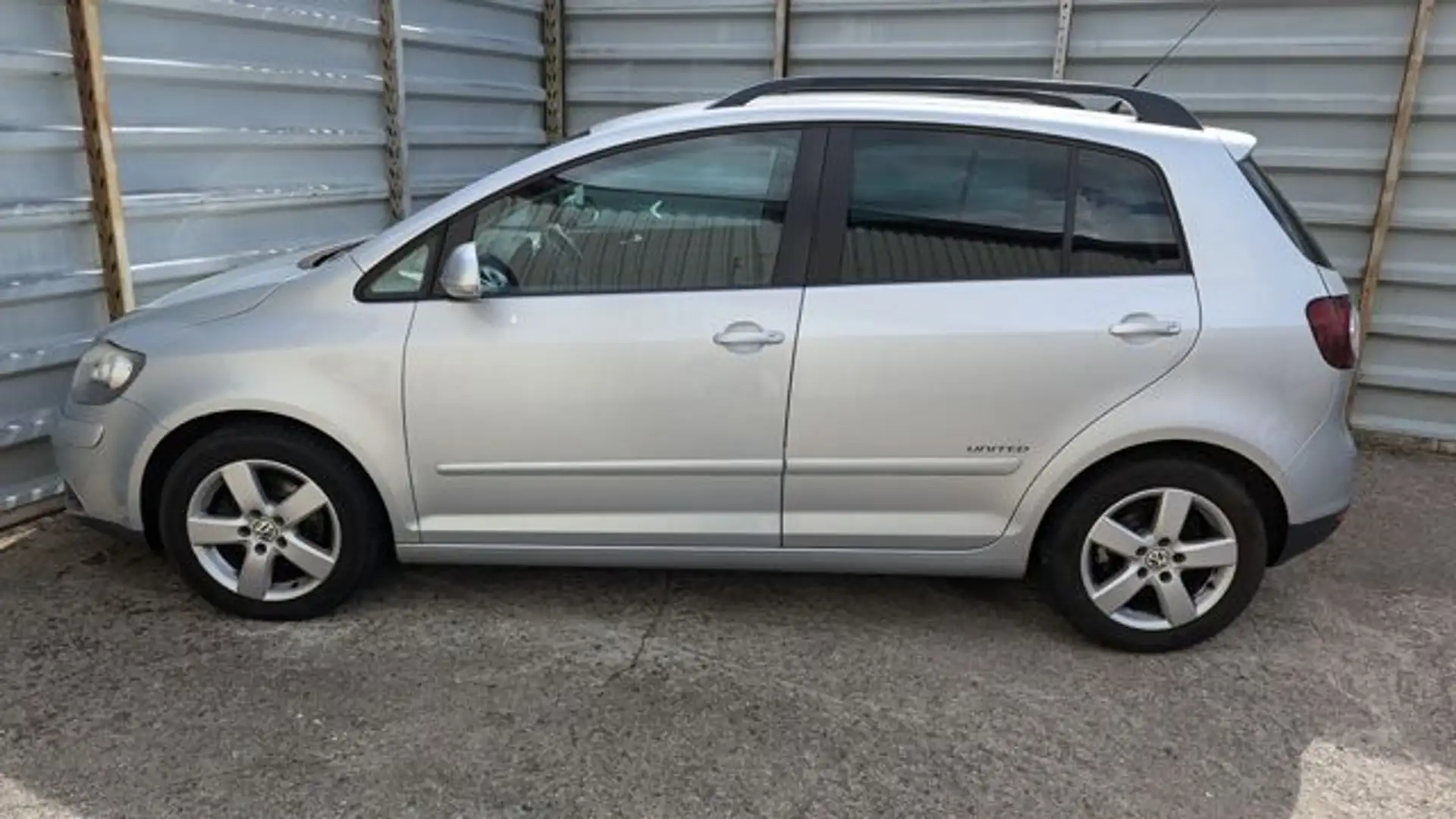 Volkswagen Golf Variant V Plus 1.6 United*Automatik*2 Hand*AHK* Silber - 2