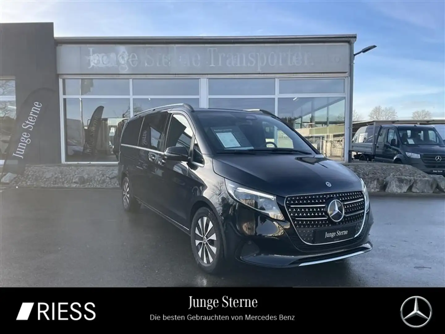 Mercedes-Benz V 300 d AVANTGARDE/EXTRALANG/NEWMODELL/MBUX/NAVI/DISTRON Schwarz - 1
