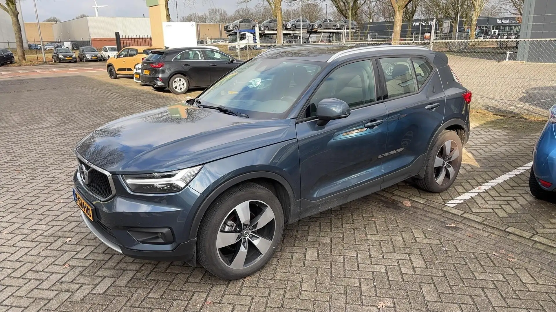 Volvo XC40 1.5 T2 R-Design | Schuifkanteldak | Elektrisch weg Blu/Azzurro - 1