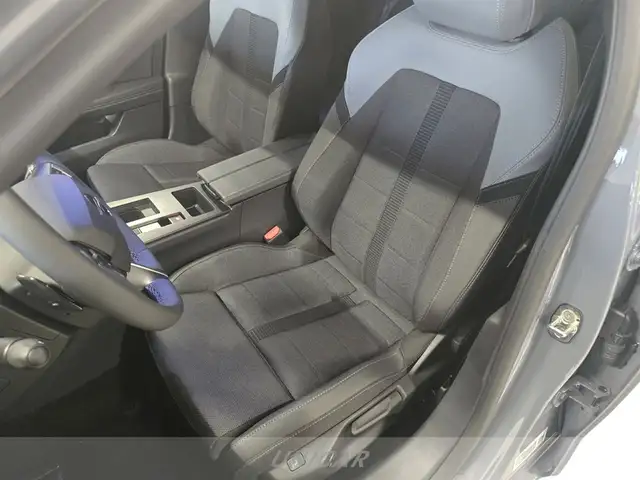 Opel Astra view 11