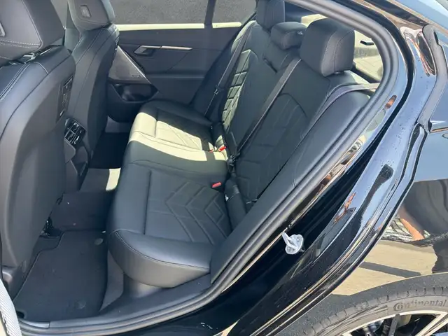 BMW I5 view 13