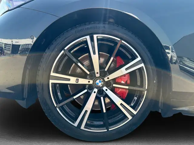 BMW I5 view 7