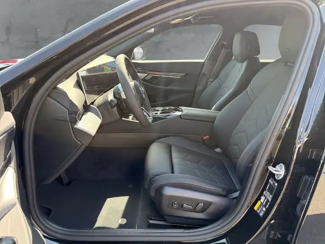 BMW I5 view 8