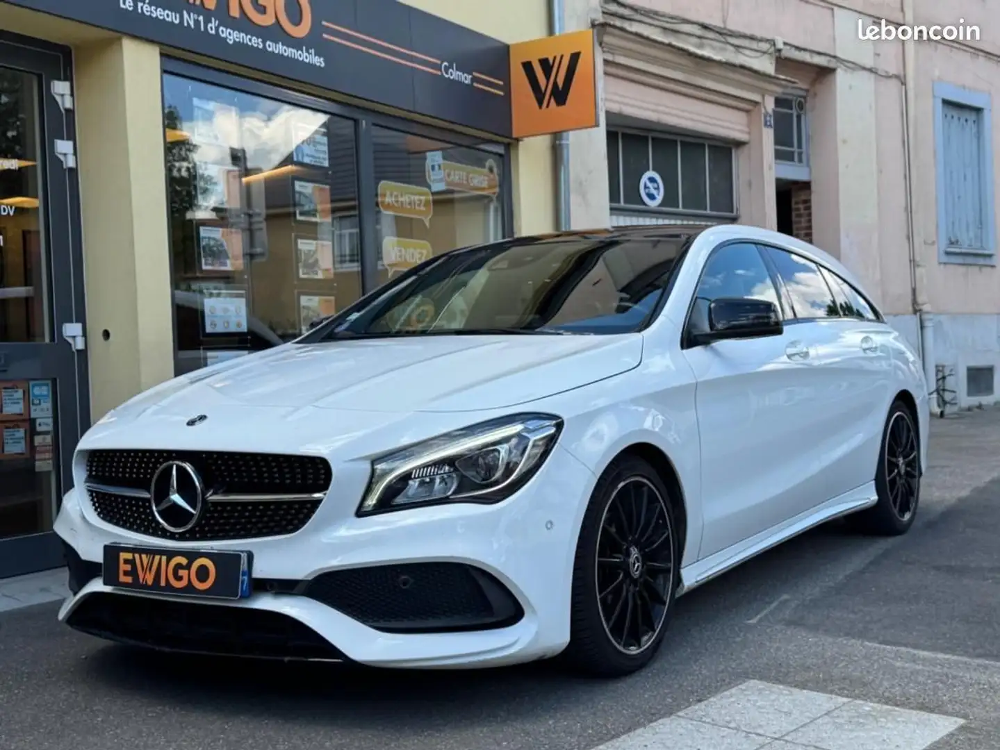 Mercedes-Benz CLA 200 Mercedes Classe 1.6 200 155 FASCINATION PACK AMG G Blanc - 2