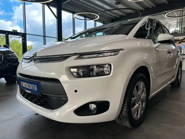 Citroen C4 Picasso view 4