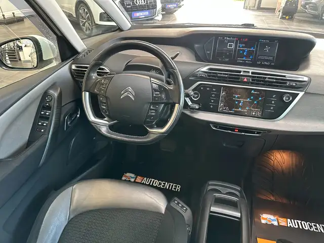 Citroen C4 Picasso view 8