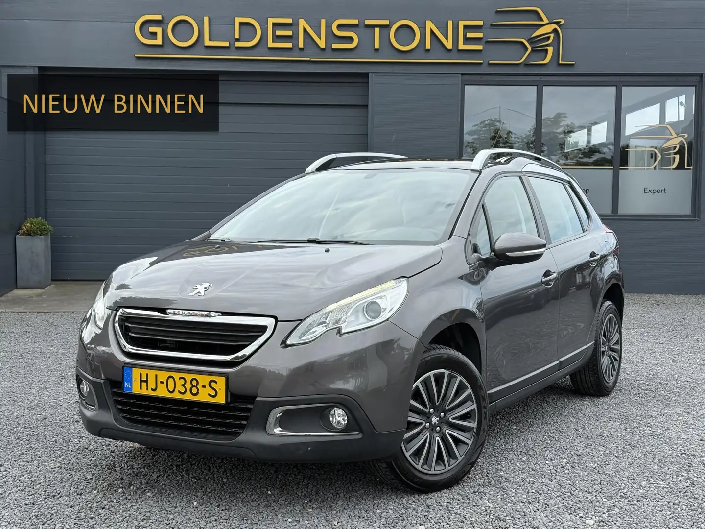 Peugeot 2008 1.2 PureTech Active Pano,110pk,Navi,Trekhaak,Clima Szary - 1