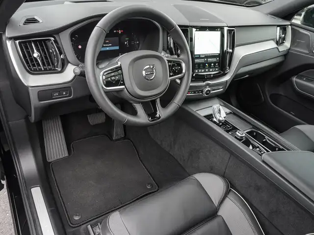 Volvo XC60 view 10