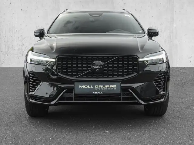 Volvo XC60 view 3