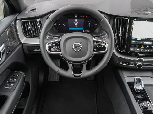 Volvo XC60 view 12