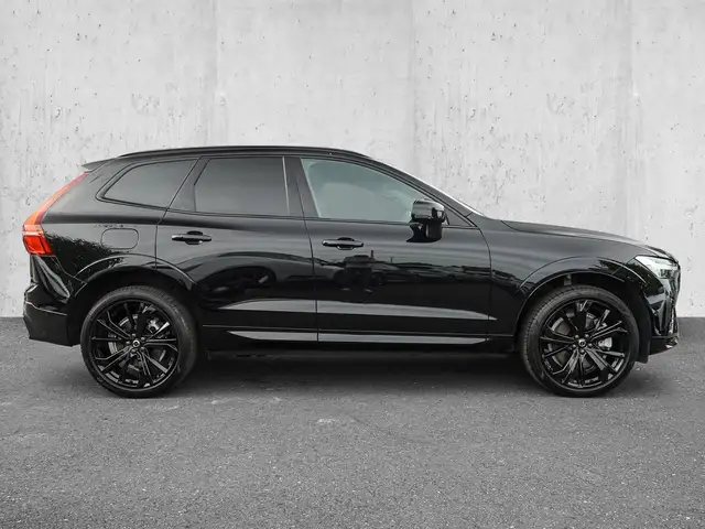 Volvo XC60 view 5